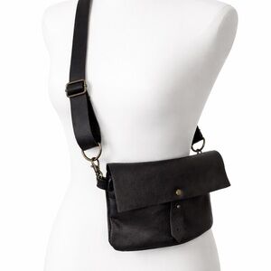 DSW Black Pebbled Leather Crossbody with Brass Snap